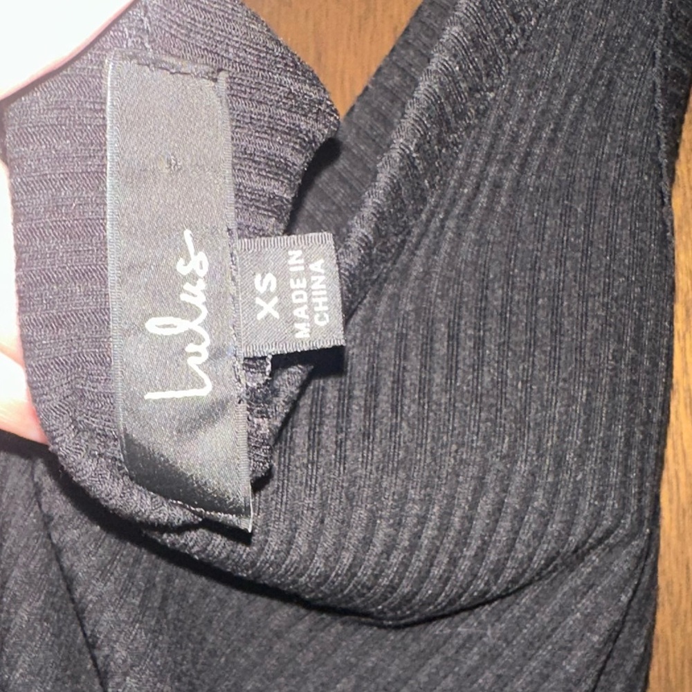 Lulu's Black Ribbed Sleeveless Romper - Picture 6 of 6